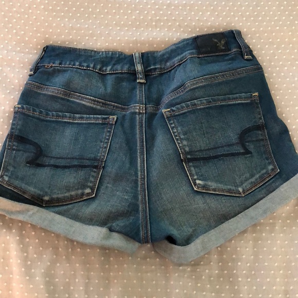 American Eagle High Rise Super Stretch Shorts - Picture 2 of 3